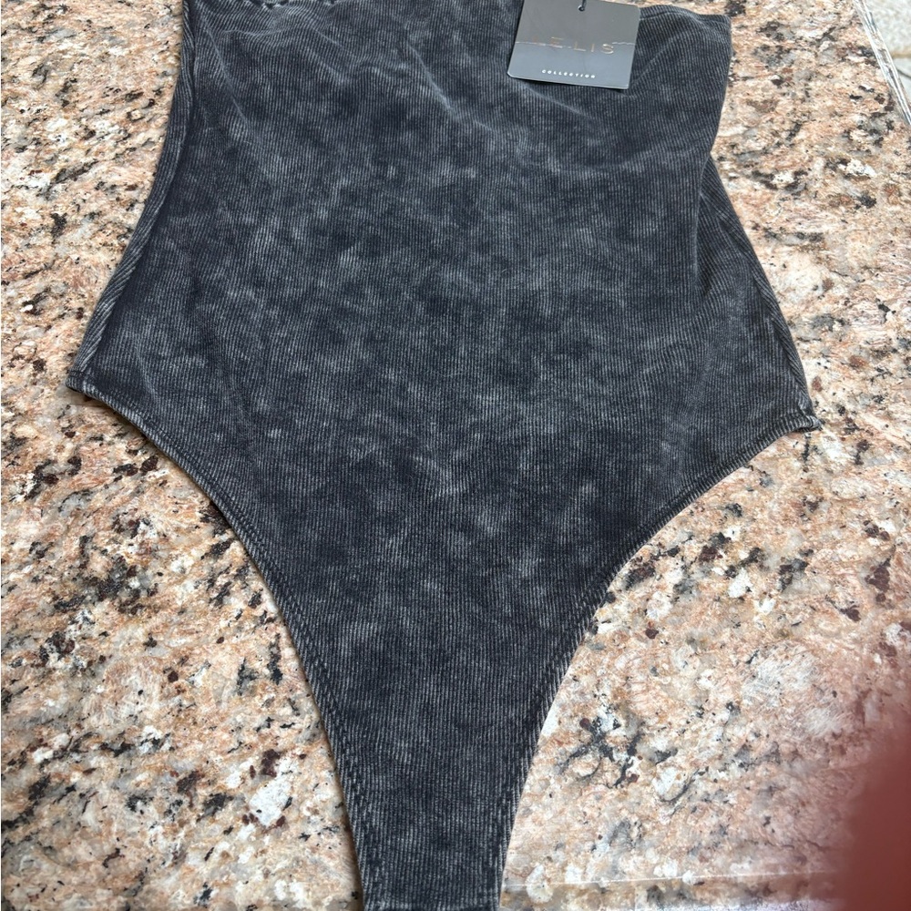 Le Lis Charcoal Ribbed Fabric